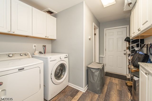 33 Lawrence Rd, Randolph Twp., NJ 07869