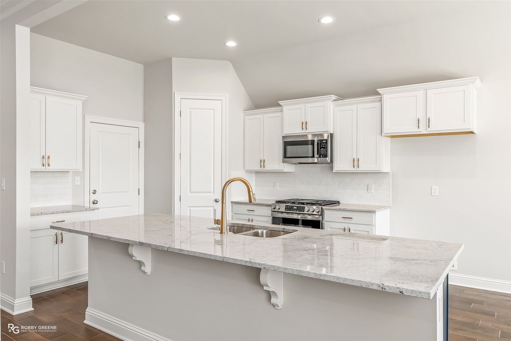 330 Prien Lake Loop, Bossier City, LA 71111