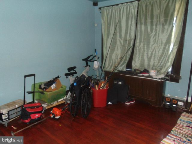 1427 BRADLEY AVE, Camden, NJ 08103