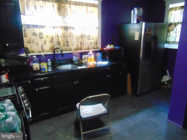 1427 BRADLEY AVE, Camden, NJ 08103