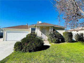 8465 Quartz Avenue, Winnetka, CA 91306