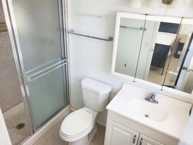 2811 Somerset Drive 404, Lauderdale Lakes, FL 33311