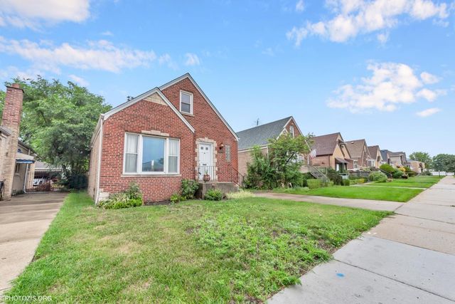 5608 N NAGLE Avenue, Chicago, IL 60646