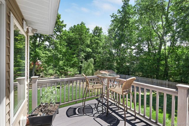 11 Danspence Road, Poughkeepsie, NY 12603