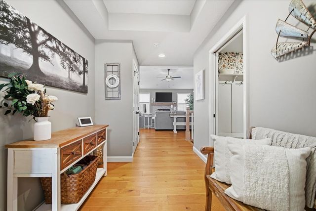 6 Bucktown Court, Bloomington, IL 61705