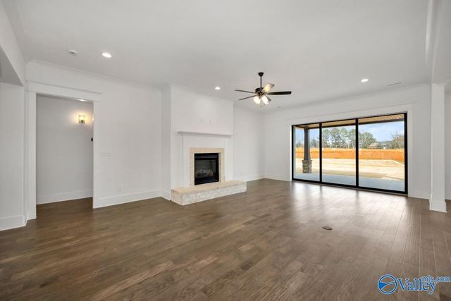 20897 Lakewood Drive, Athens, AL 35611