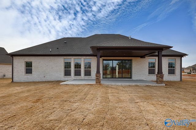20897 Lakewood Drive, Athens, AL 35611