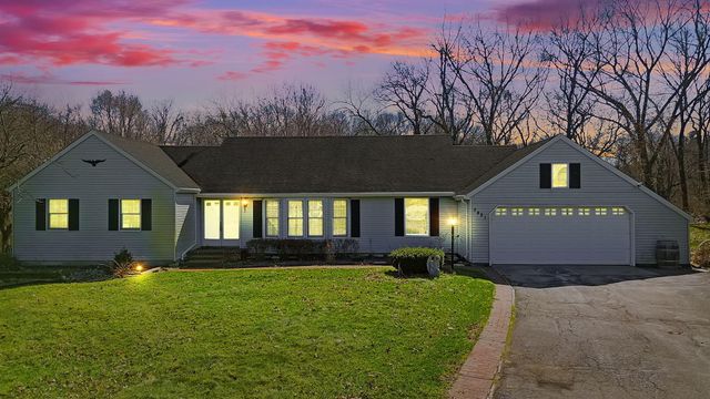 9481 Sullivan Lane, Crown Point, IN 46307