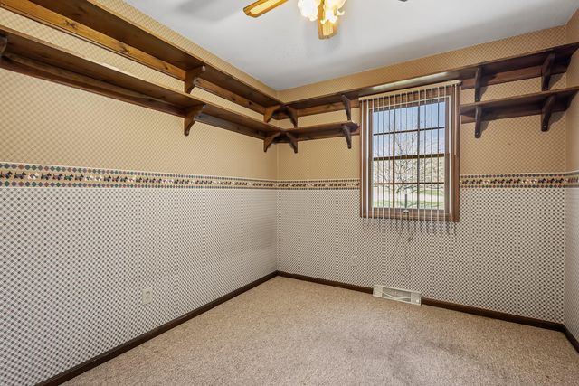 9481 Sullivan Lane, Crown Point, IN 46307