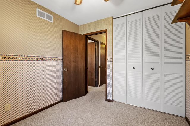 9481 Sullivan Lane, Crown Point, IN 46307