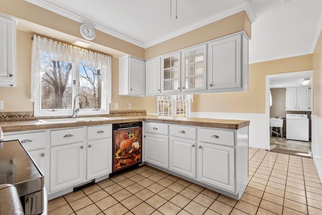 9481 Sullivan Lane, Crown Point, IN 46307