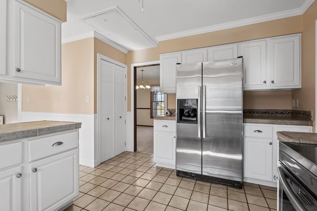 9481 Sullivan Lane, Crown Point, IN 46307