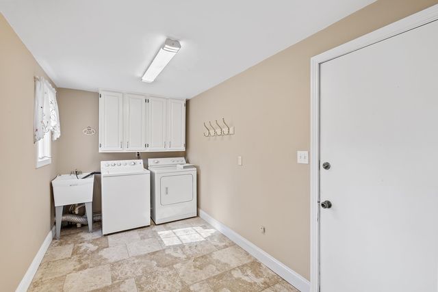 9481 Sullivan Lane, Crown Point, IN 46307