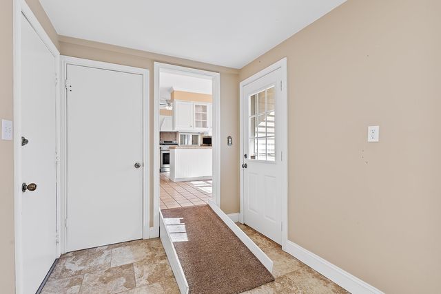 9481 Sullivan Lane, Crown Point, IN 46307