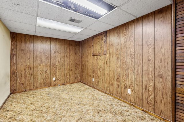 9481 Sullivan Lane, Crown Point, IN 46307