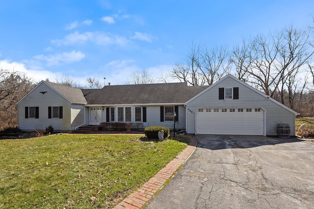 9481 Sullivan Lane, Crown Point, IN 46307