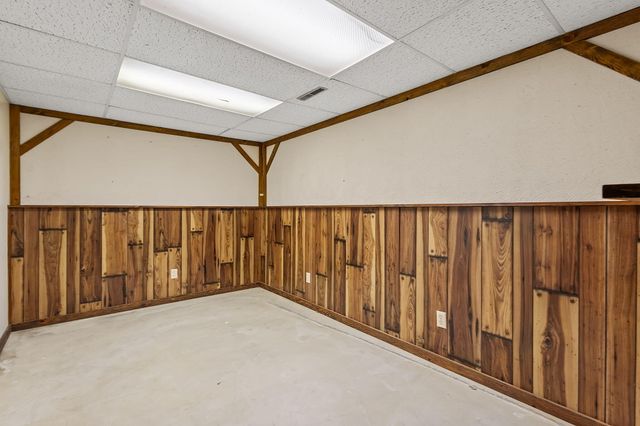 9481 Sullivan Lane, Crown Point, IN 46307