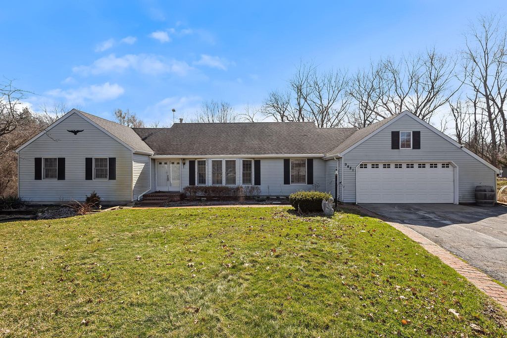 9481 Sullivan Lane, Crown Point, IN 46307