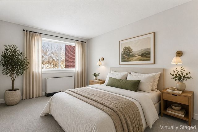 1 Summit Dr 58, Reading, MA 01867