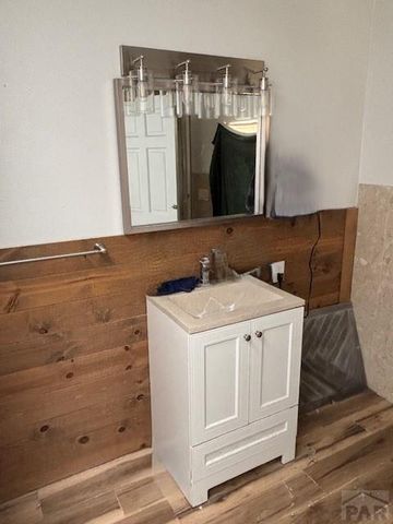 9707 Lane 22.5, Sugar City, CO 81076