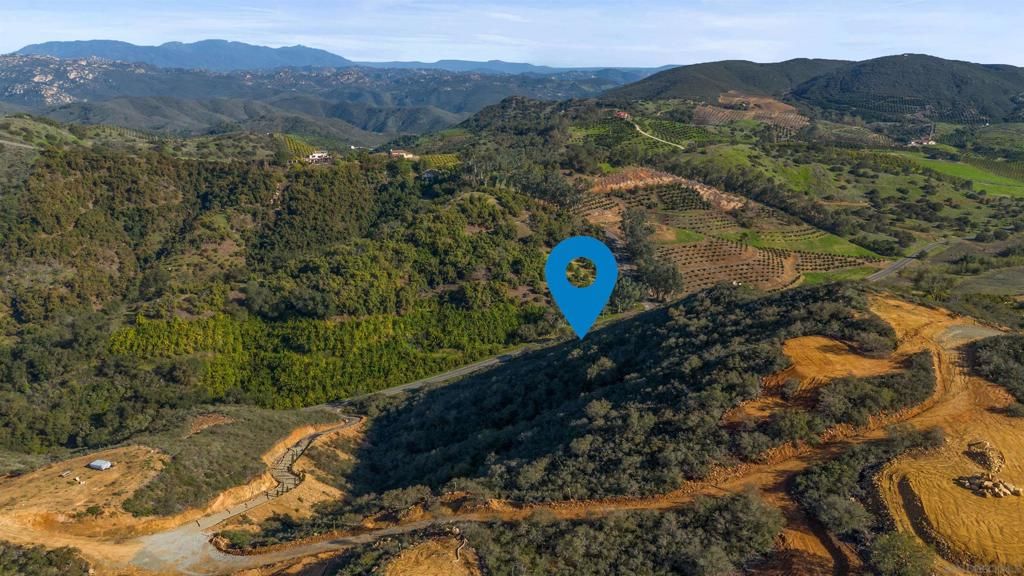 Image 9 of property listing at 555 Calle Jardin, Temecula, CA 92590