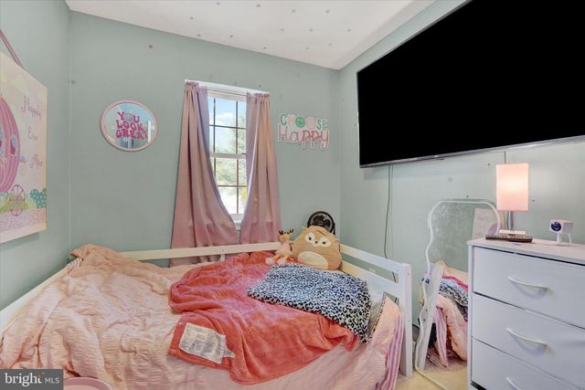 3030 SOLAR DR, Dover, PA 17315