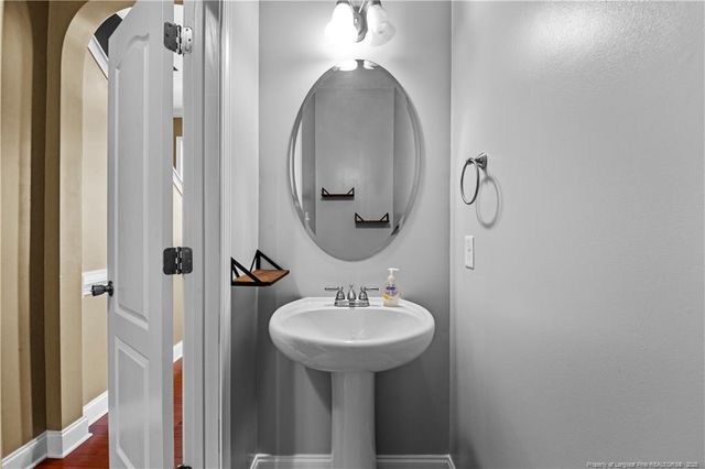 178 Tun Tavern Drive, Cameron, NC 28326