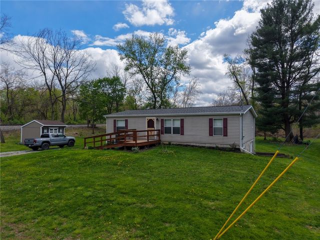 200 Cottage Lane, Forward Twp, PA 16033
