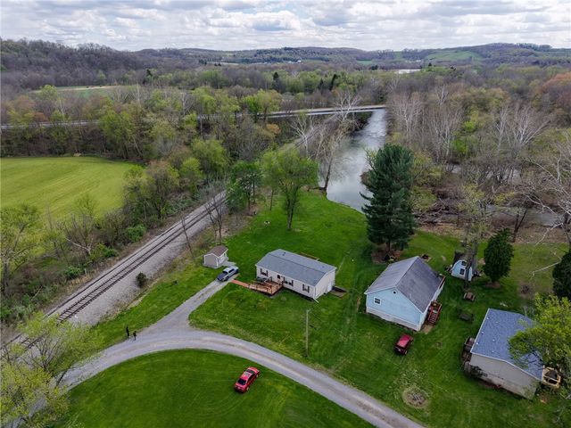 200 Cottage Lane, Forward Twp, PA 16033
