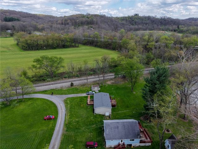 200 Cottage Lane, Forward Twp, PA 16033