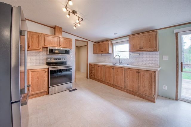 200 Cottage Lane, Forward Twp, PA 16033