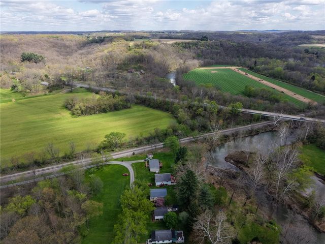 200 Cottage Lane, Forward Twp, PA 16033
