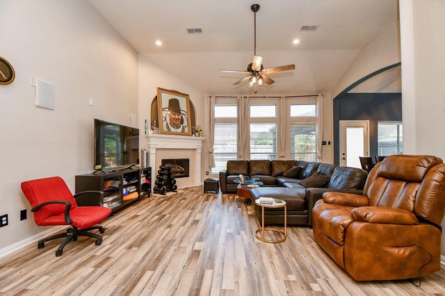 1143 Oxford Mills Lane, Sugar Land, TX 77479