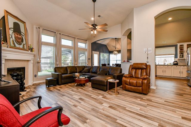 1143 Oxford Mills Lane, Sugar Land, TX 77479