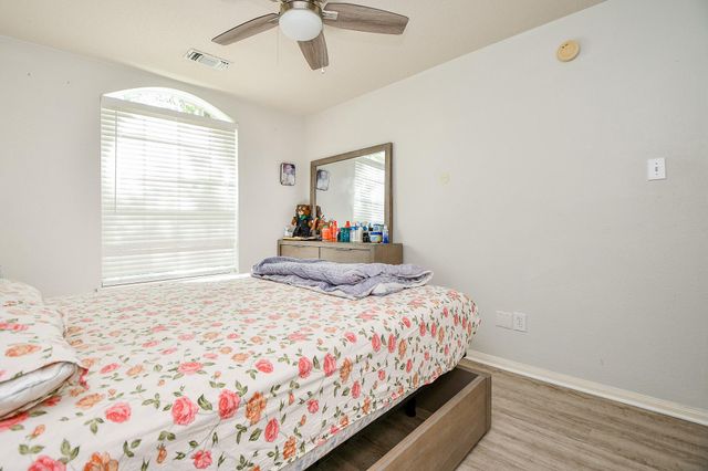 1143 Oxford Mills Lane, Sugar Land, TX 77479