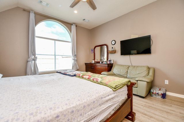 1143 Oxford Mills Lane, Sugar Land, TX 77479