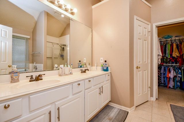 1143 Oxford Mills Lane, Sugar Land, TX 77479