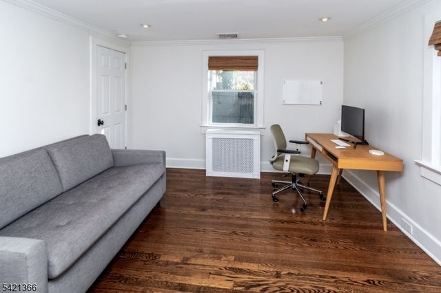 6 Cape Ct, Millburn Twp., NJ 07041