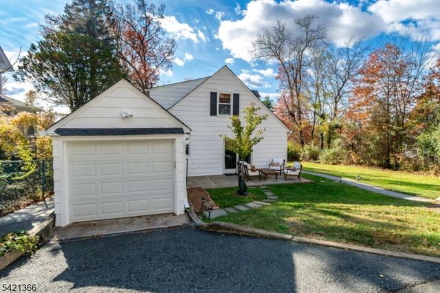 6 Cape Ct, Millburn Twp., NJ 07041