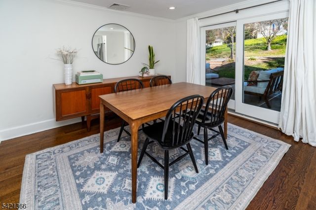 6 Cape Ct, Millburn Twp., NJ 07041