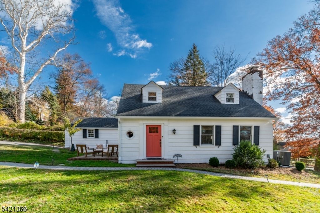 6 Cape Ct, Millburn Twp., NJ 07041