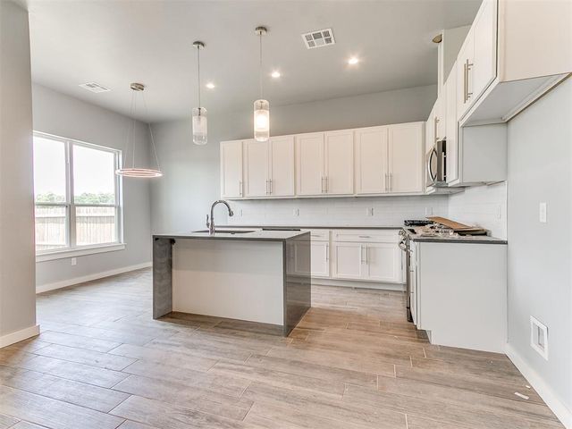 517 Remington Avenue, Jones, OK 73049