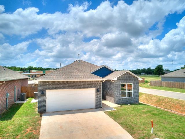 517 Remington Avenue, Jones, OK 73049