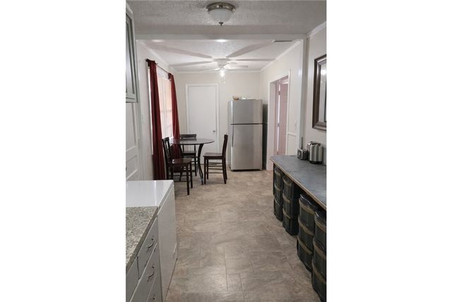 2348 Toussaint Avenue, Savannah, GA 31404