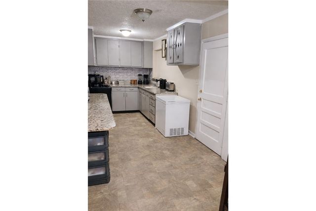 2348 Toussaint Avenue, Savannah, GA 31404