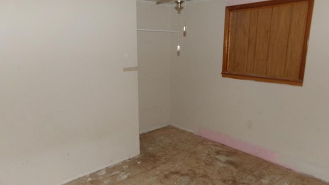 208 N Lakeshore Drive, Owenton, KY 40359