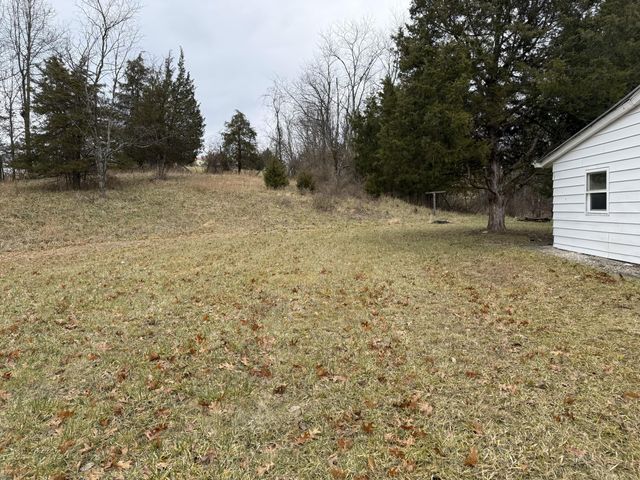 208 N Lakeshore Drive, Owenton, KY 40359