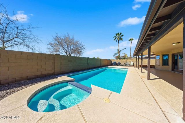 461 E MERRILL Avenue, Gilbert, AZ 85234