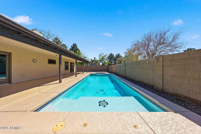 461 E MERRILL Avenue, Gilbert, AZ 85234