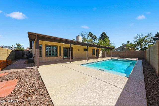 461 E MERRILL Avenue, Gilbert, AZ 85234